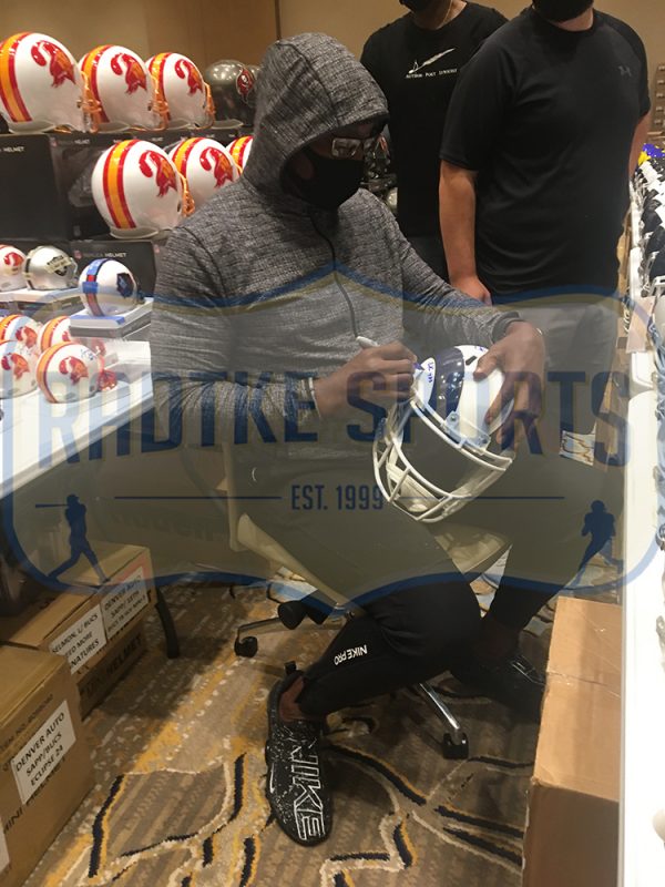 Eric Dickerson Signed Los Angeles Rams Speed Authentic AMP NFL Helmet with "2K Yds Club" Inscription - Image 3