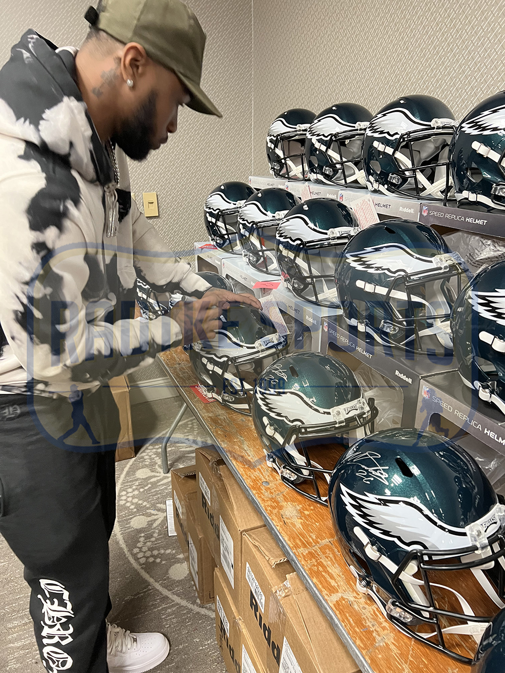 Miles Sanders Signed Philadelphia Eagles Speed Authentic NFL Helmet - Image 2