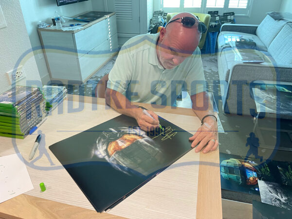 Steve Downes Signed Halo Framed 16x20 Photo - Cortana Reflection with "Master Chief" Inscription - Image 4