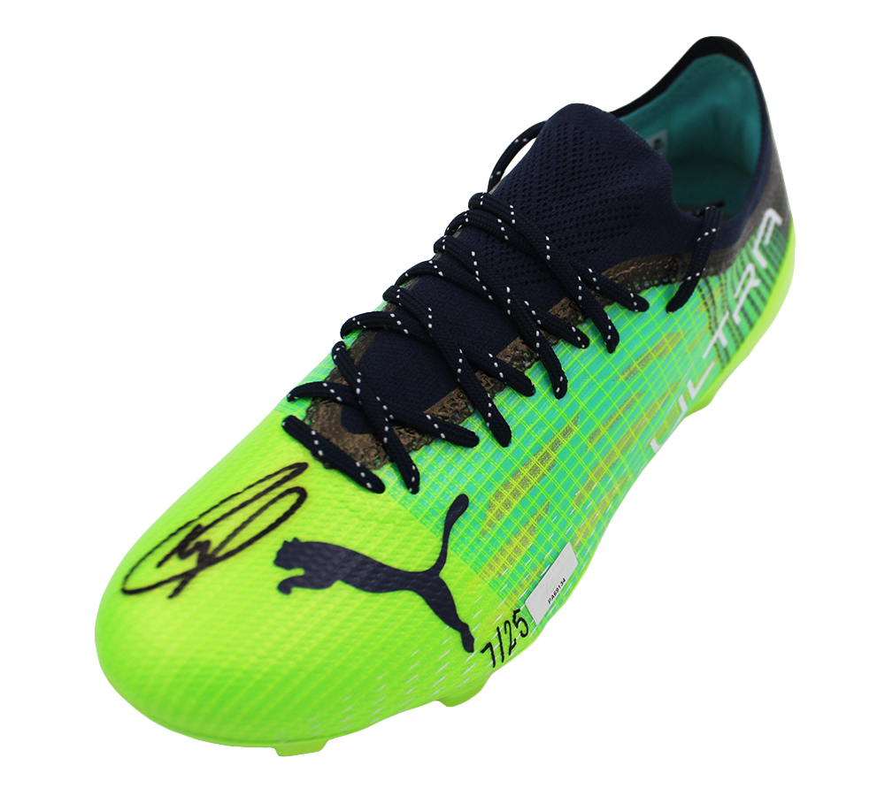 Christian Pulisic Signed Chelsea Football Club PUMA Ultra 1.3 Green Cleats Limited Edition of 25 - Image 2