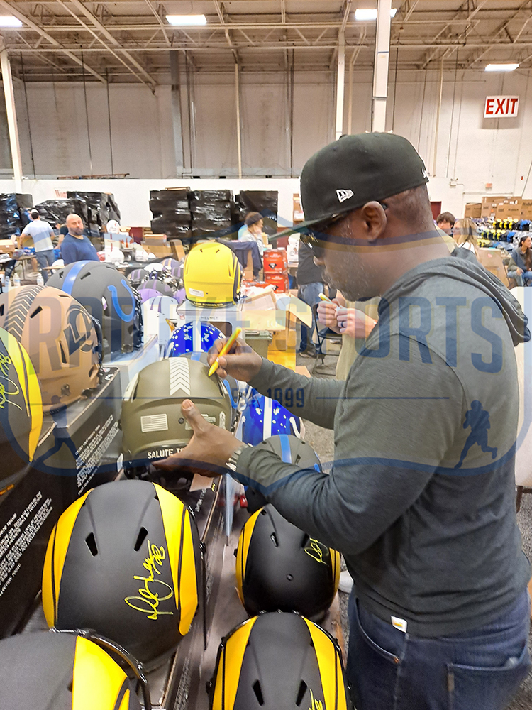 Marshall Faulk Signed Los Angeles Rams Speed Authentic Salute To Service NFL Helmet - Image 3