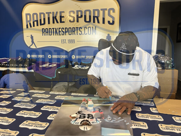 Steve Smith Sr. Signed Carolina Panthers Unframed 16x20 NFL Photo With "Agent 89" Inscription - Image 3