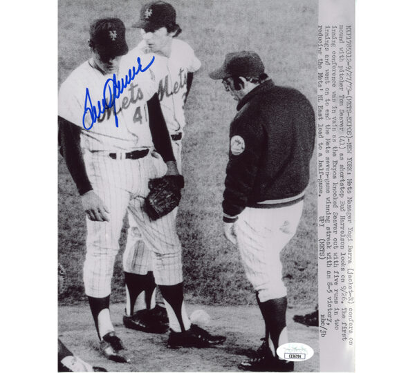 Tom Seaver Signed New York Mets Unframed 8x10 Black & White with Yogi Berra MLB Photo - Black Ink