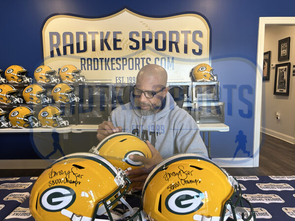 Dorsey Levens Signed Green Bay Packers Speed Full Size NFL Helmet with "SB XXXI Champs" Inscription - Image 2