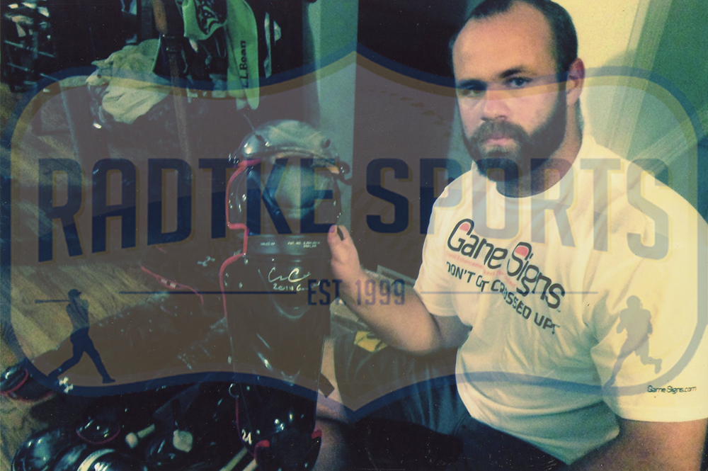 Evan Gattis Signed Game Used Red & Navy Under Armor Catchers Gear with "El Oso Blanco” & "2014 Game Used" Inscription - Image 13