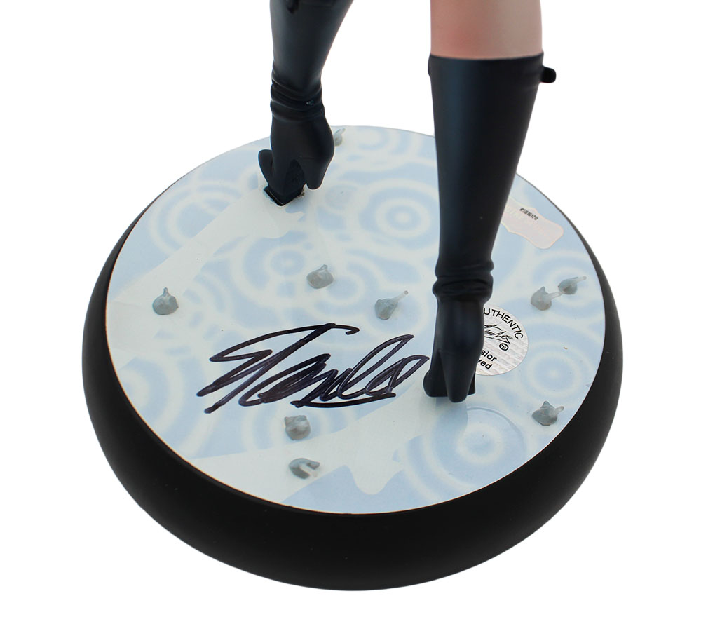 Stan Lee Signed Marvel Gwen Stacy Sideshow Collectibles Campbell Collection Comiquette Statue - Image 2