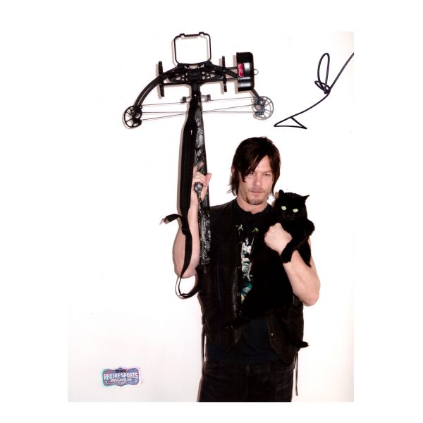 Norman Reedus Signed The Walking Dead 8x10 Photo "Daryl" With Crossbow and Cat-30800