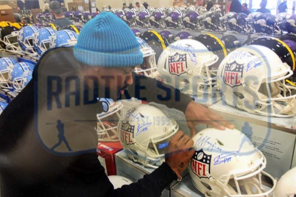 Stefon Diggs Signed Minnesota Vikings Riddell Authentic NFL Speed Flex Helmet - Image 2