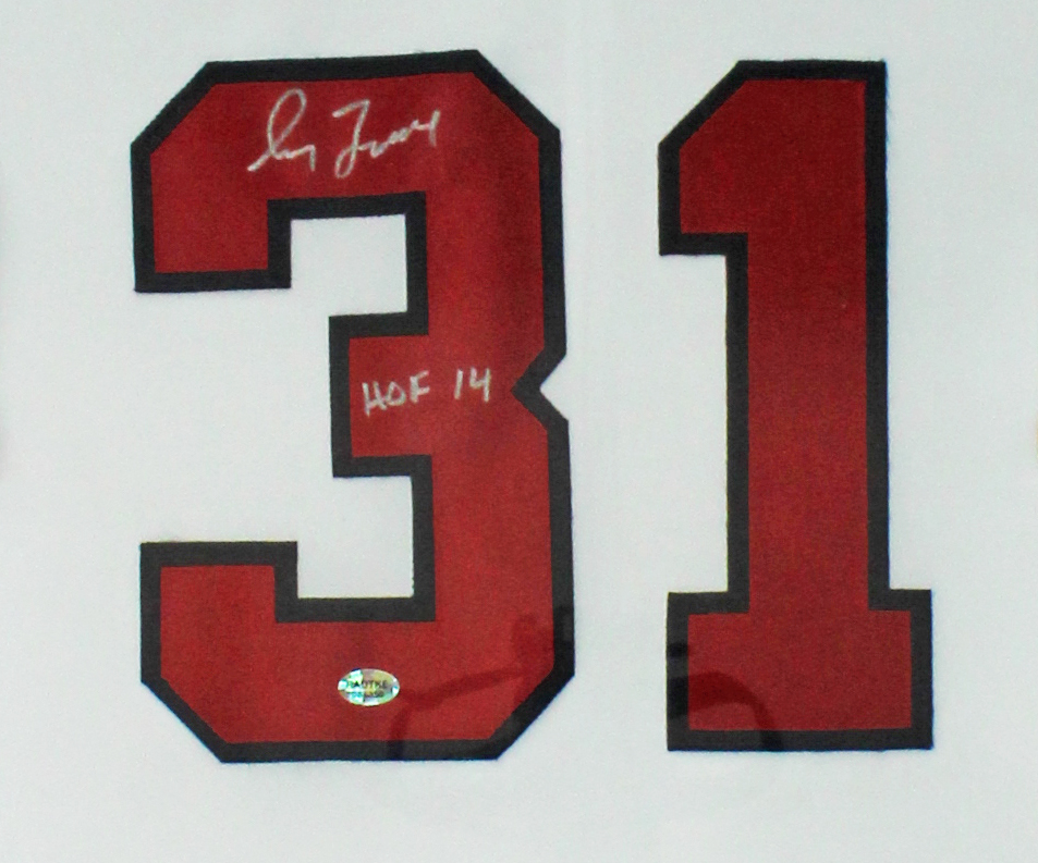 Greg Maddux Signed Atlanta Braves Large Framed White Jersey with "HOF 14" Inscription - Image 2
