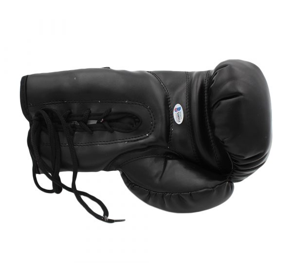 Manny Pacquiao Signed Everlast Black Boxing Glove with Silver Ink - with "Pac Man" Inscription - Image 2