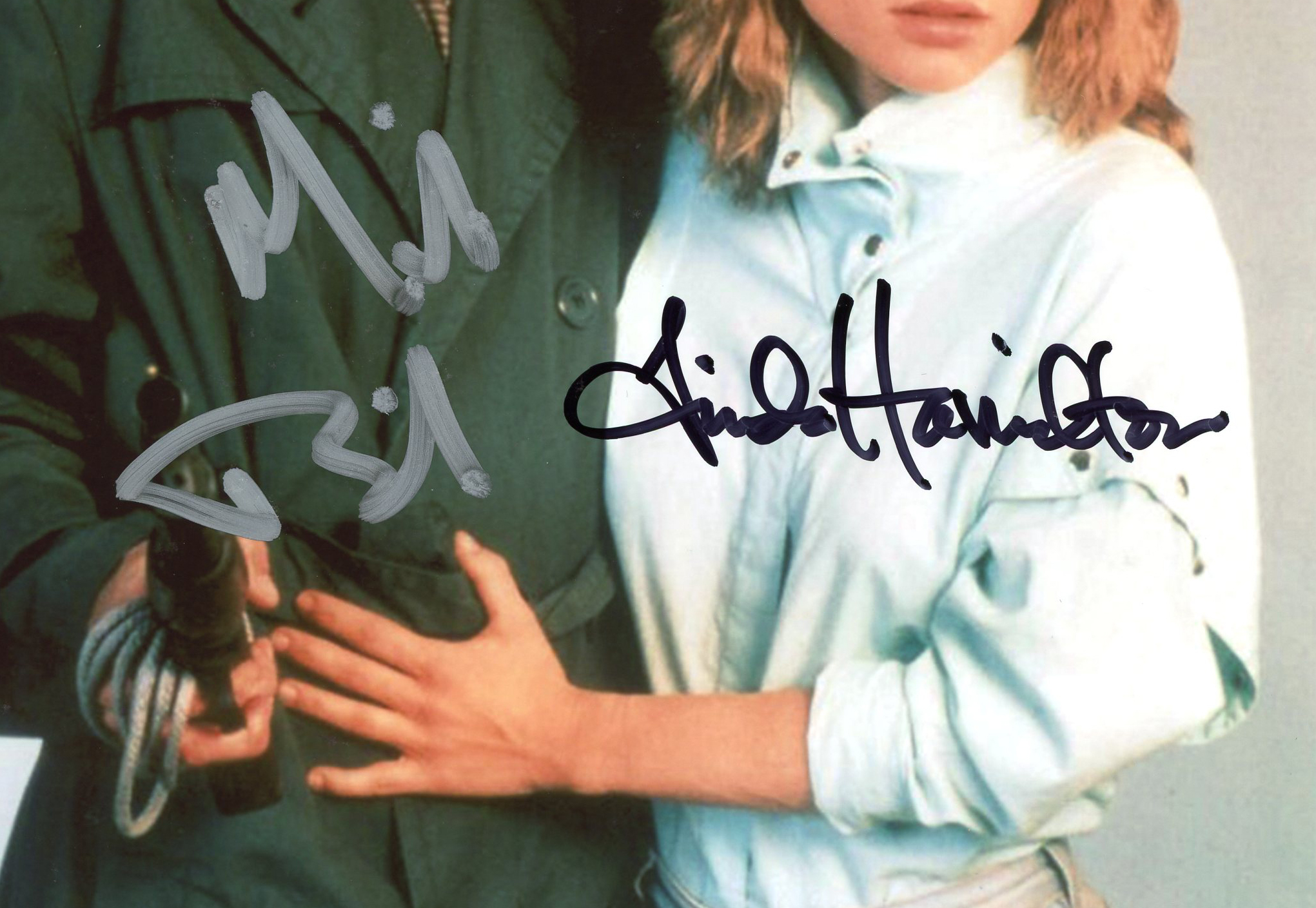 Linda Hamilton \u0026 Michael Biehn Signed Terminator Unframed 8×10 Photo –  Standing – Radtke Sports, image size:2041x1408