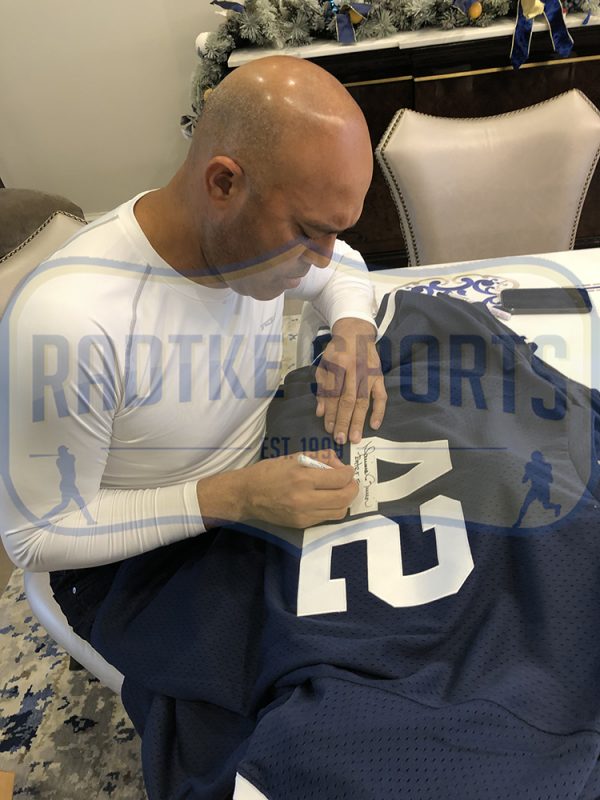 Mariano Rivera Signed New York Yankees Mitchell & Ness Replica Navy Blue Jersey With "Enter Sandman" Inscription - Image 5