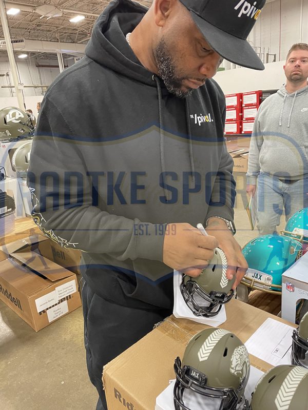 Fred Taylor Signed Jacksonville Jaguars Speed Salute to Service NFL Mini Helmet - Image 2