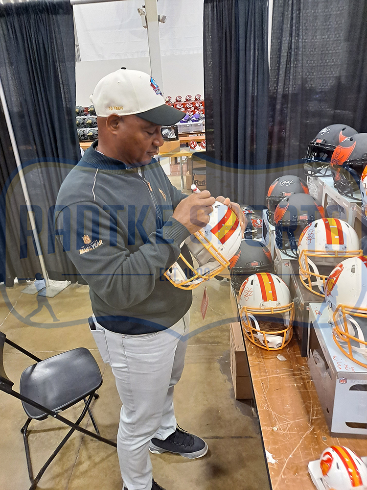 Derrick Brooks Signed Tampa Bay Buccaneers Speed Authentic Throwback Creamsicle NFL Helmet - Image 2