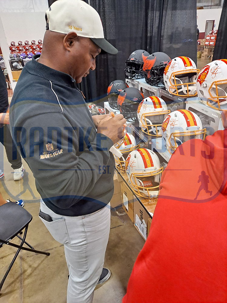 Derrick Brooks Signed Tampa Bay Buccaneers Speed Throwback Creamsicle NFL Mini Helmet - Image 2