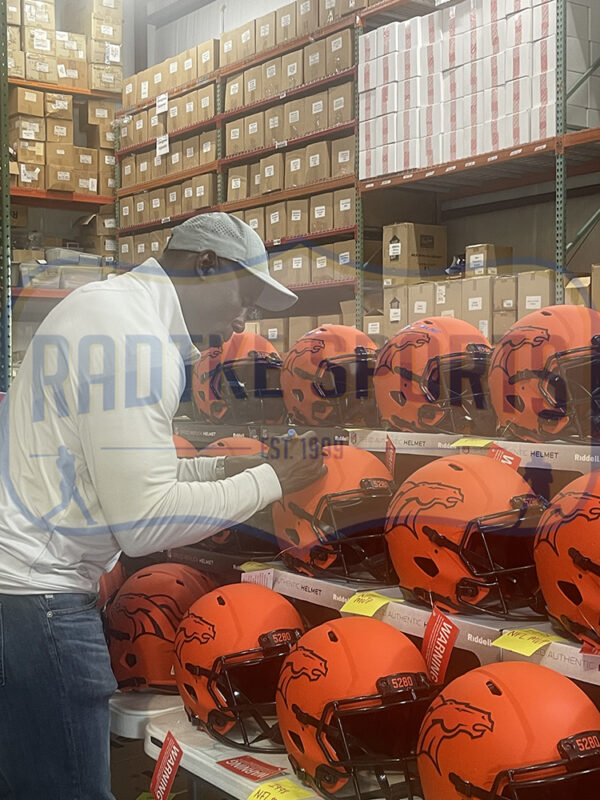 Terrell Davis Signed Denver Broncos Speed Authentic Rave NFL Helmet with "HOF 17" Inscription - Image 2