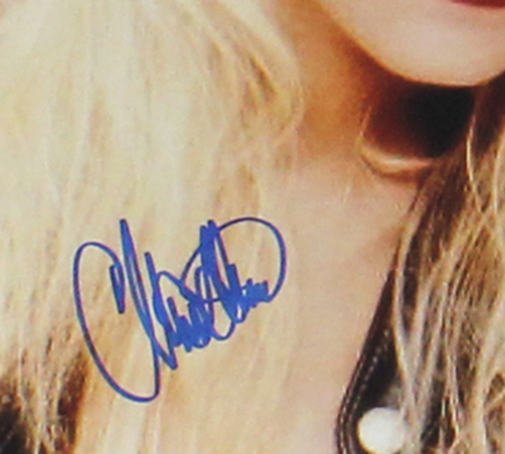 Christina Applegate Signed Married With Children Hand by Ear Unframed 11x14 Photo Close Up with "Kelly Bundy" Inscription - Image 2