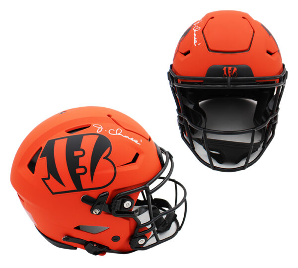 Ja'Marr Chase Signed Cincinnati Bengals Speed Flex Authentic Rave NFL Helmet