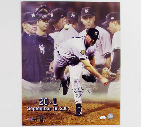 Roger Clemens Signed New York Yankees Unframed 16x20 20-1 MLB Photo