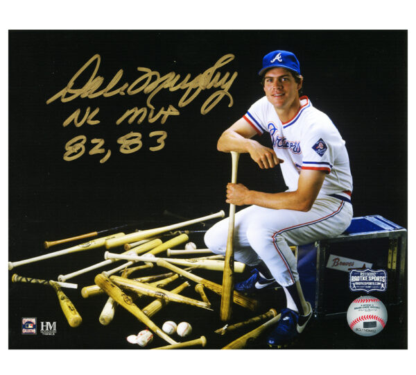 Dale Murphy Signed Atlanta Braves Unframed 8x10 Slugger MLB Photo With "82, 83 NL MVP" Inscription