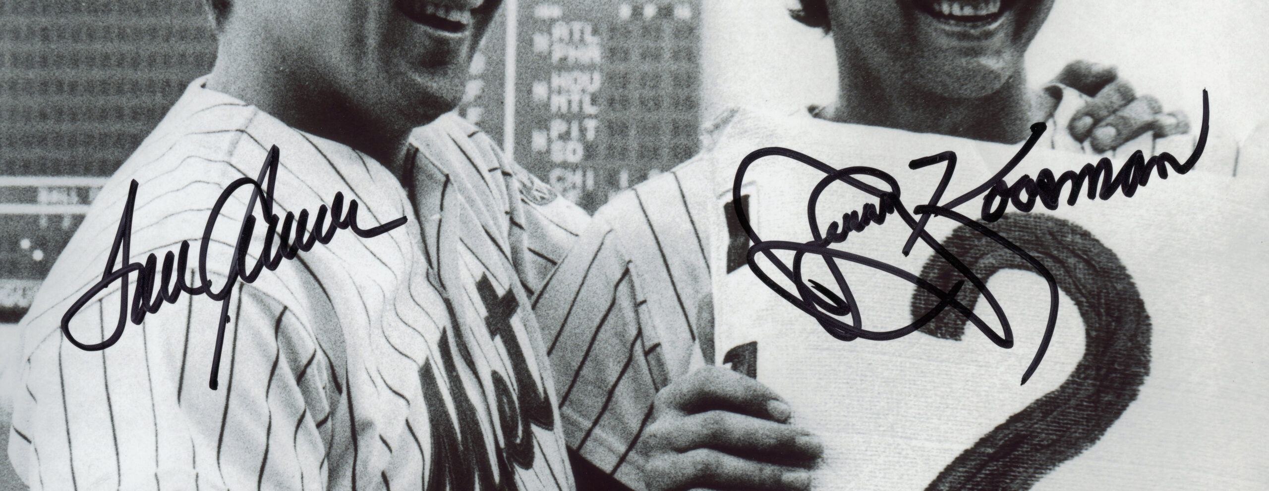 Tom Seaver and Jerry Koosman Signed New York Mets Unframed 8x10 Black & White Holding Base MLB Photo - Black Ink - Image 2