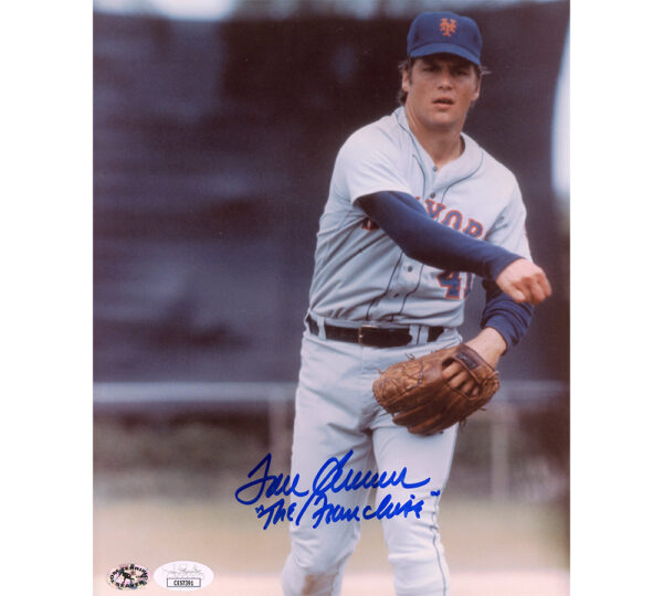 Tom Seaver Signed New York Mets Unframed 8x10 Thowing Ball MLB Photo - Blue Ink with "The Franchise" Inscription