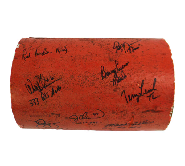 1986 New York Mets Team Signed Shea Stadium Foul Pole #1 including Terry Leach, Ed Hearn, Danny Heep - Image 2