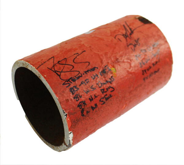 Dwight Gooden and Darryl Strawberry Signed New York Mets Shea Stadium Foul Pole with 10 Inscriptions - Image 2