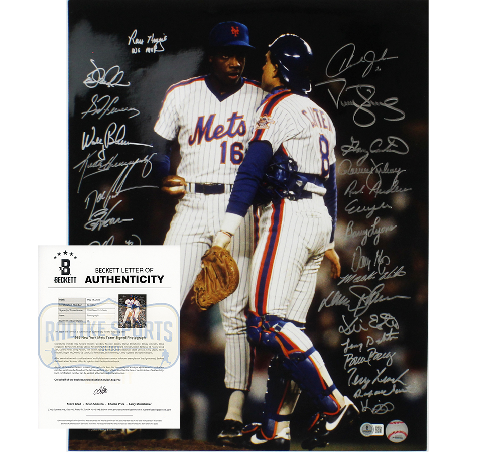 Dwight Gooden, Darryl Stawberry Multi-Signed New York Mets Unframed 16x20 MLB Photo with 28 Signatures