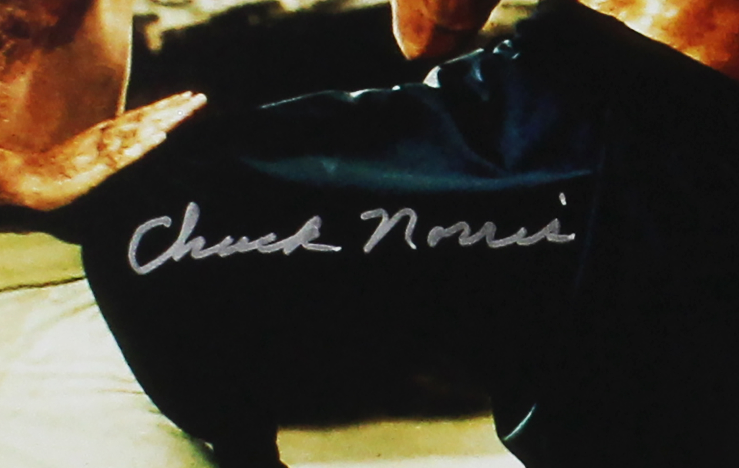 Chuck Norris Signed Unframed 11x14 Enter the Dragon Vertical Photo - Image 2