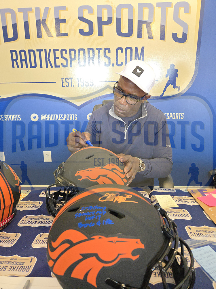 Terrell Davis, John Elway, Mike Shanahan Signed Denver Broncos Speed Authentic Eclipse NFL Helmet with "HOF 17" Inscription - Image 4