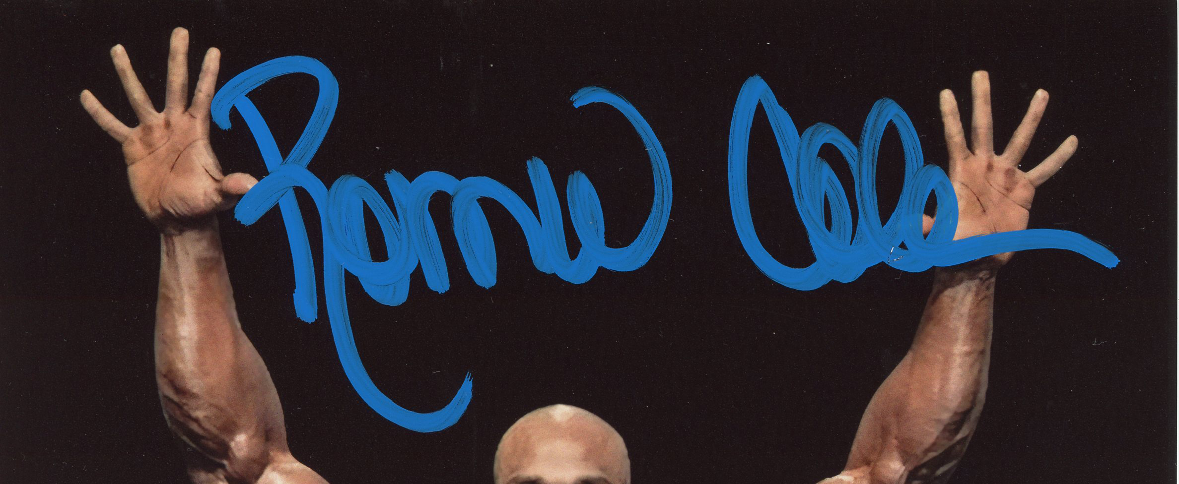 Ronnie Coleman Signed Unframed 8 x 10 Bodybuilding Photo-Kneeling Arms Raised - Image 2
