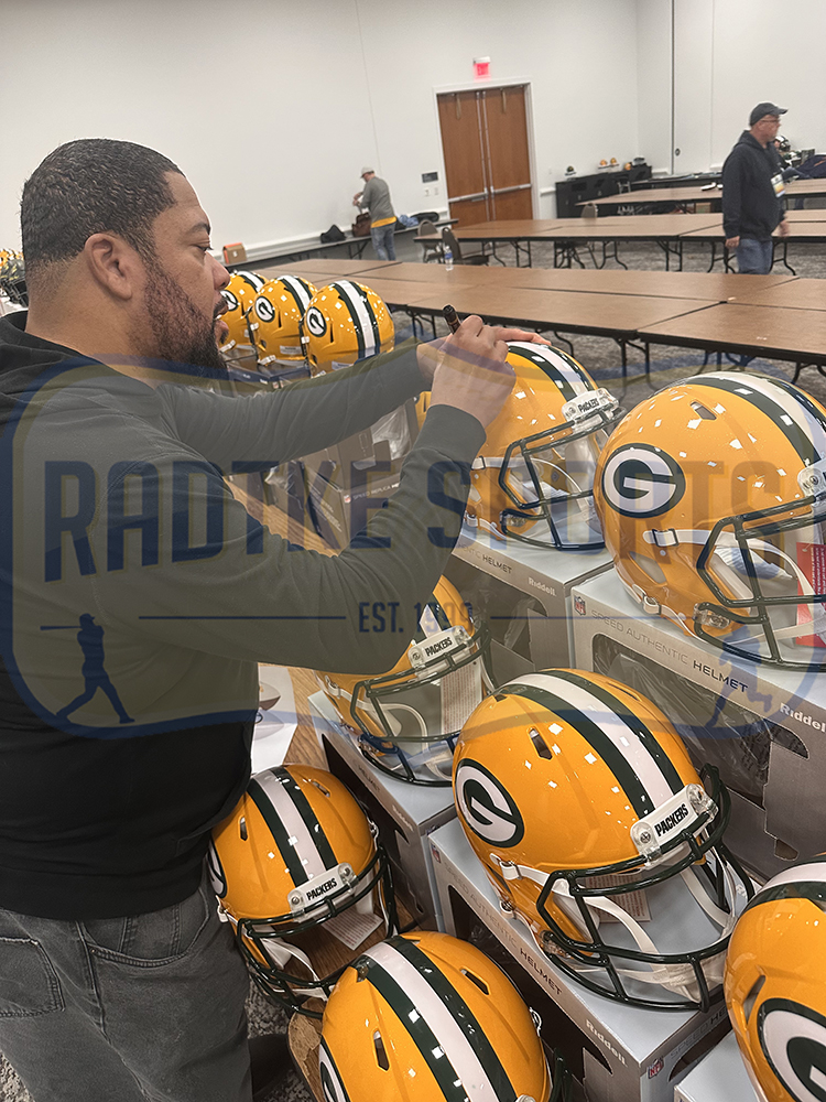 Gilbert Brown Signed Green Bay Packers Speed Authentic NFL Helmet with "Gravedigger & RIP" Inscription - Image 3