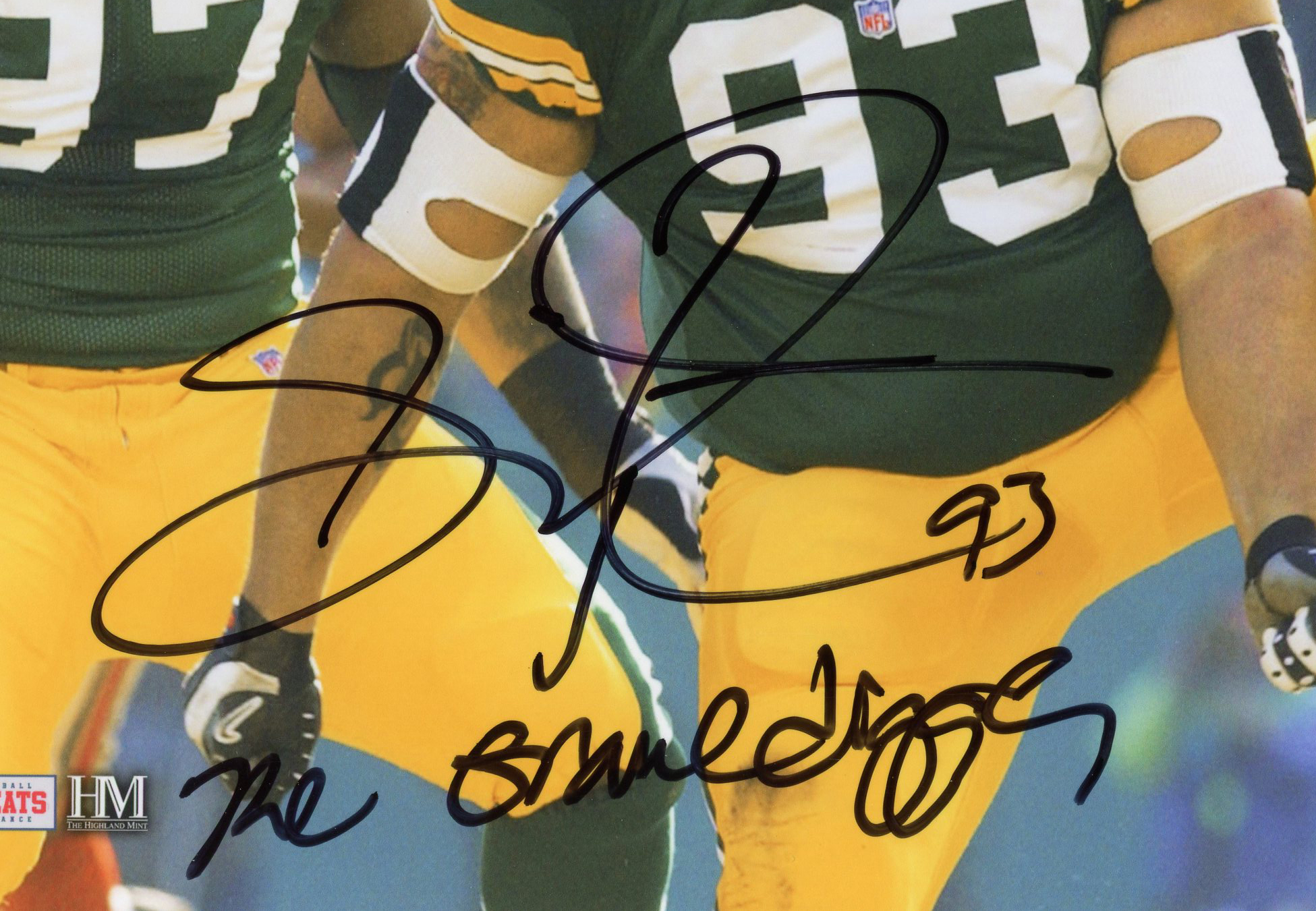Gilbert Brown Signed Green Bay Packers Unframed 8x10 Leg Up Photo with "The Gravedigger" Inscription- Black Ink - Image 2