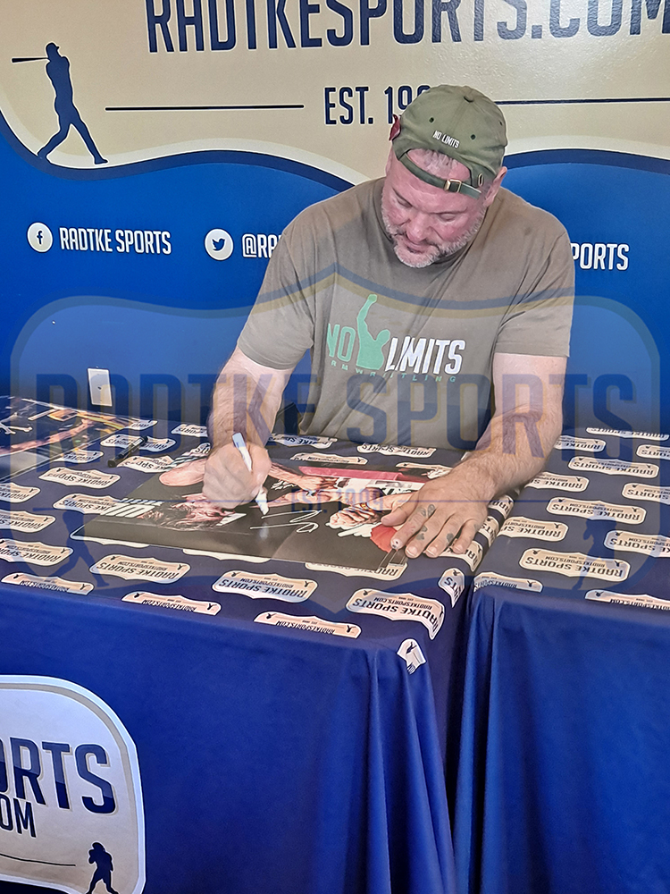 Devon Larratt Signed Unframed 16x20 Horizontal Arm Wrestling Photo - Black Sleeveless Shirt - Image 3