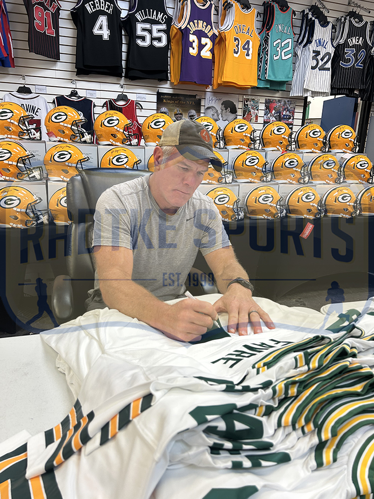 Brett Favre Signed Green Bay Packers Mitchell & Ness Legacy White NFL X-Large Jersey - Image 5