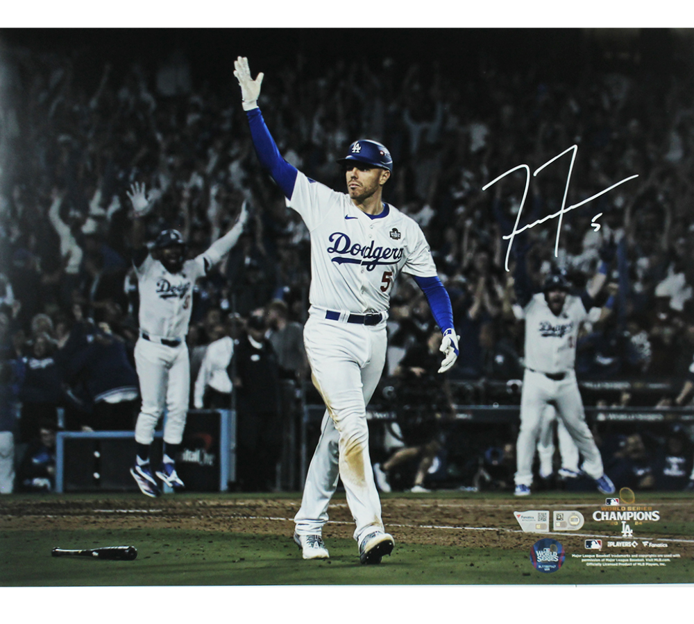 Freddie Freeman Signed Los Angeles Dodgers Unframed 16x20 MLB Photo