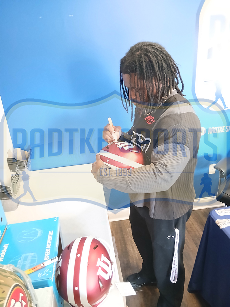 Kaelon Black Signed Indiana Hoosiers Speed Anodized National Champions NCAA Authentic Helmet with "2025 National Champs!" Inscription - Image 2