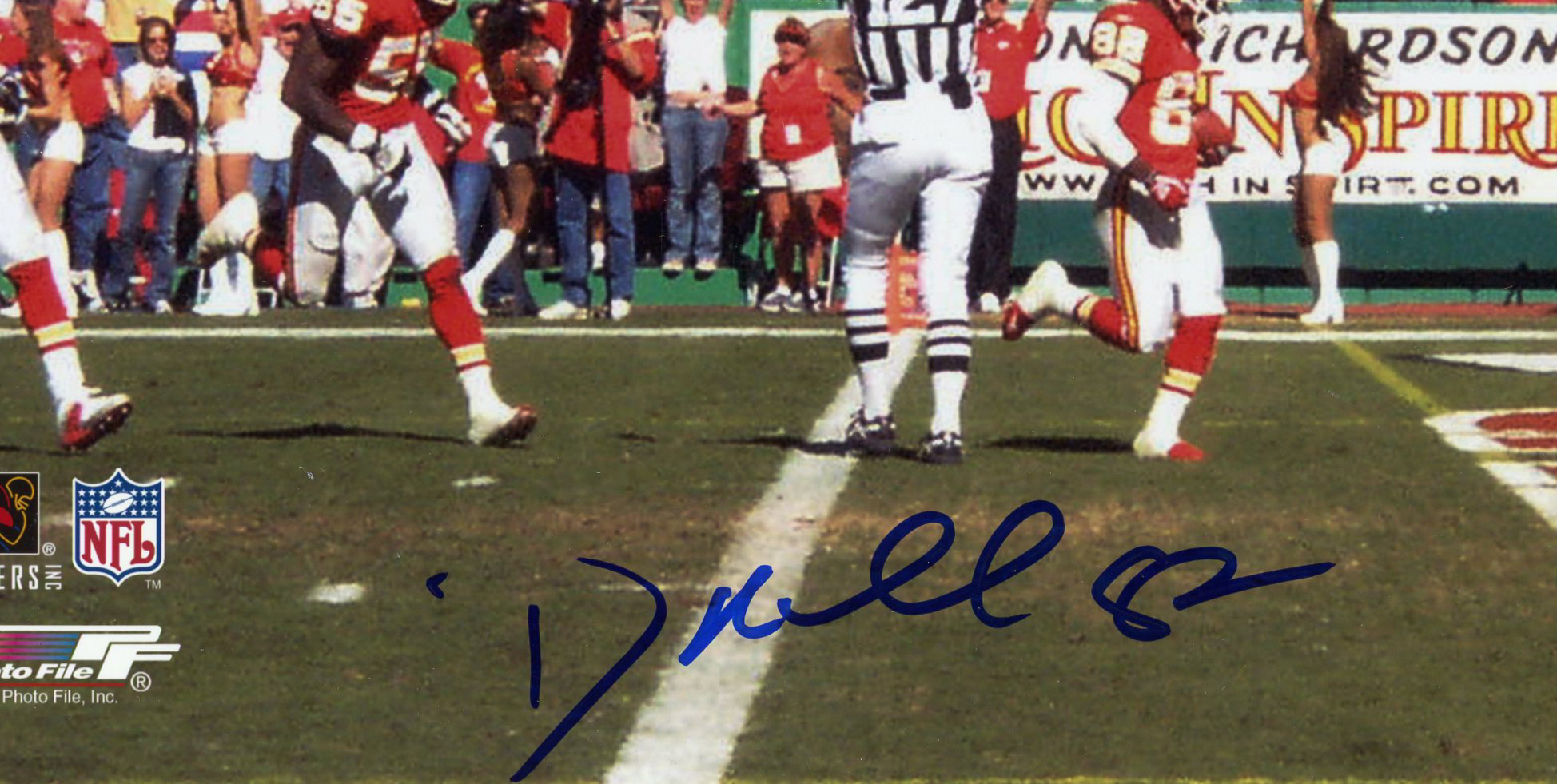 Dante Hall Signed Kansas City Chiefs Unframed 8x10 NFL Record Breaker Photo - Image 2