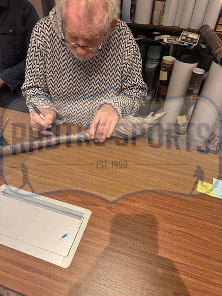 Ian McKellen Signed The Hobbit 2: Desolation of Smaug Gandalf Staff - Black Ink - Image 4