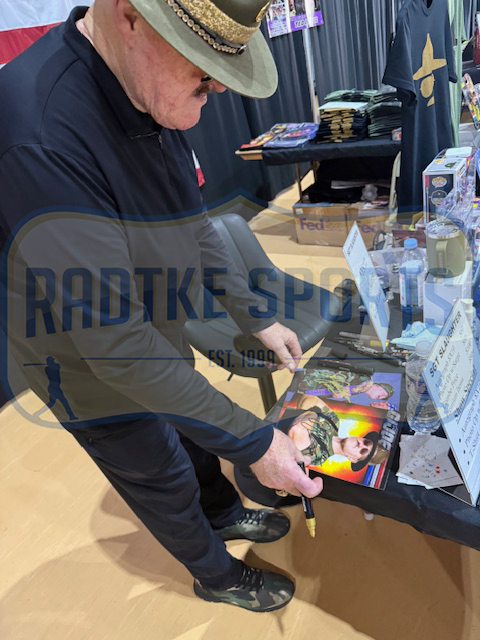 Sgt. Slaughter Signed Wrestling Unframed 8 x 10 W/ Hulk Photo - Image 3