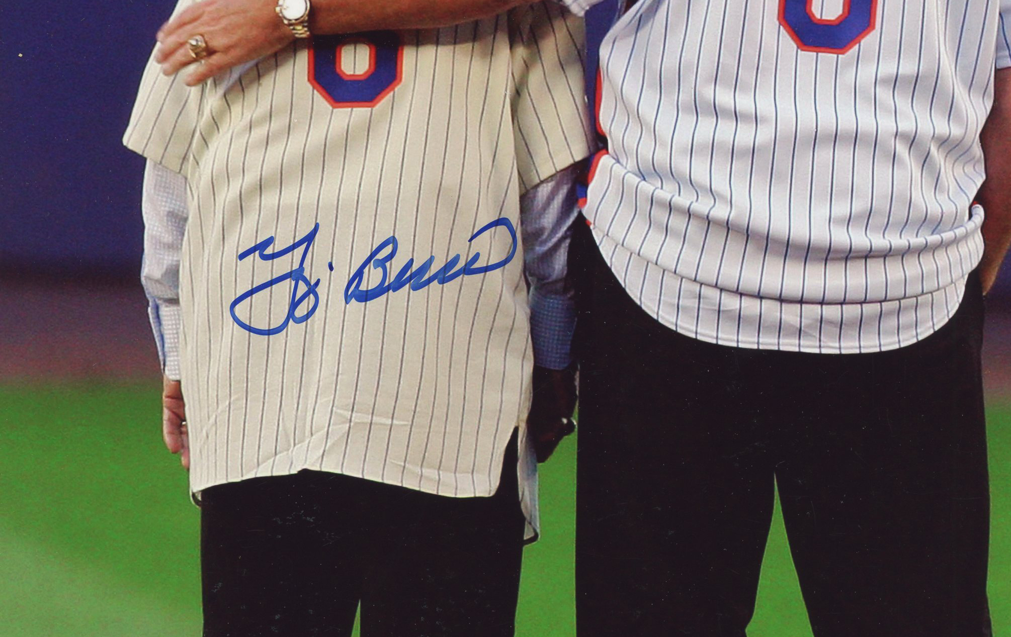Yogi Berra Signed New York Yankees Unframed 8x10 MLB Standing with Carter Photo - Image 2