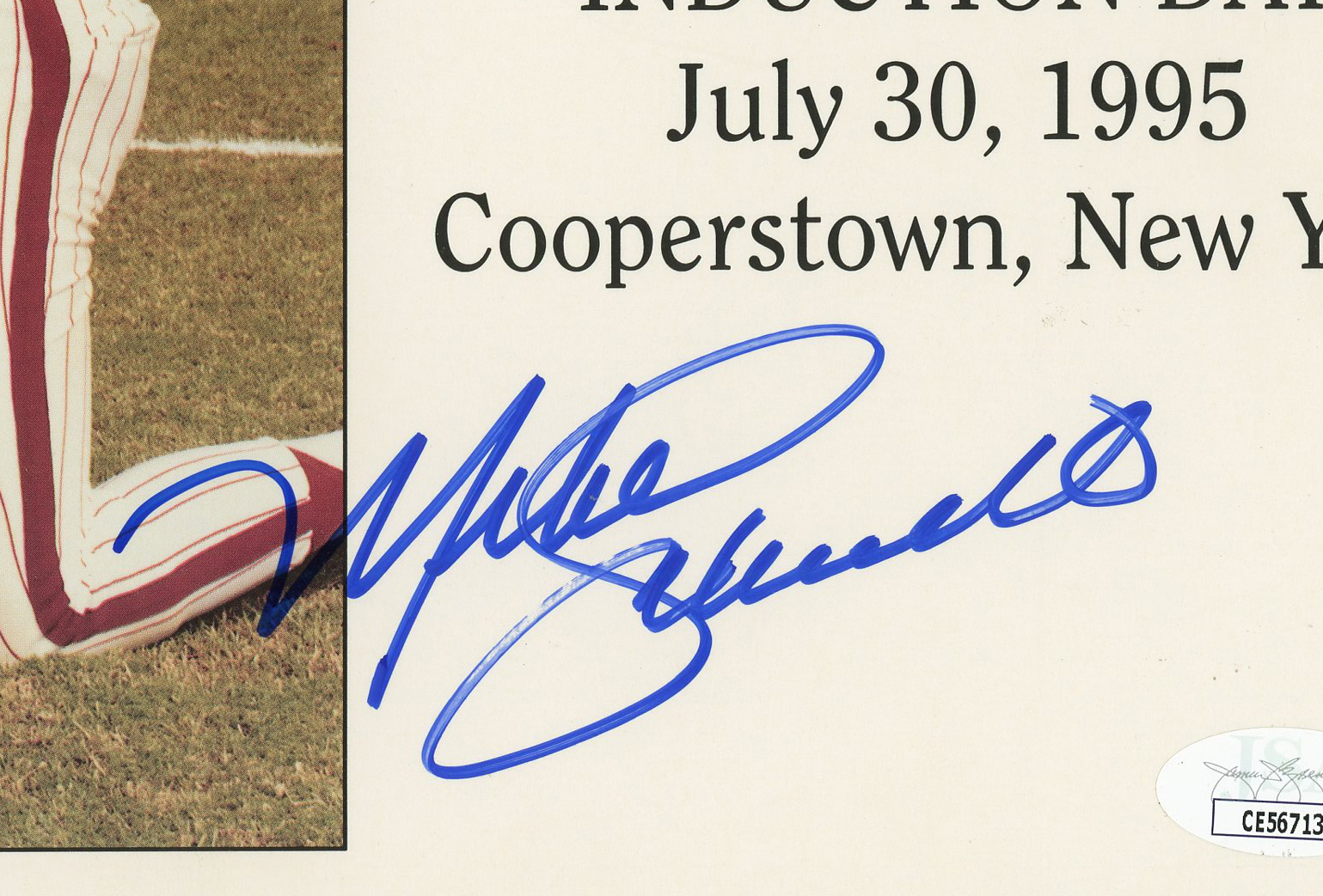 Mike Schmidt Signed Philadelphia Phillies Unframed 8x10 MLB Hall of Fame Induction Day Photo - Image 2