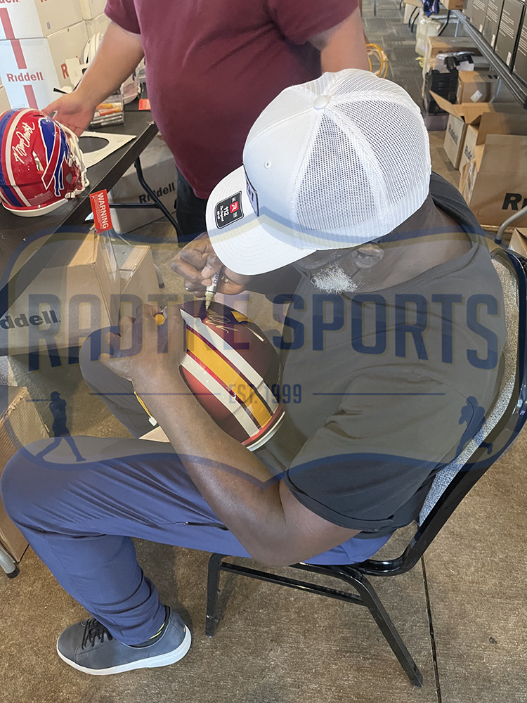 Bruce Smith Signed Buffalo Bills Speed Authentic Throwback 87-01 NFL Helmet - Image 3