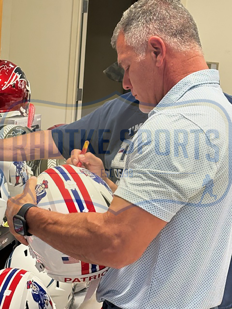Adam Vinatieri Signed New England Patriots Speed Flex Authentic Throwback 1982-89 NFL Helmet - Image 5