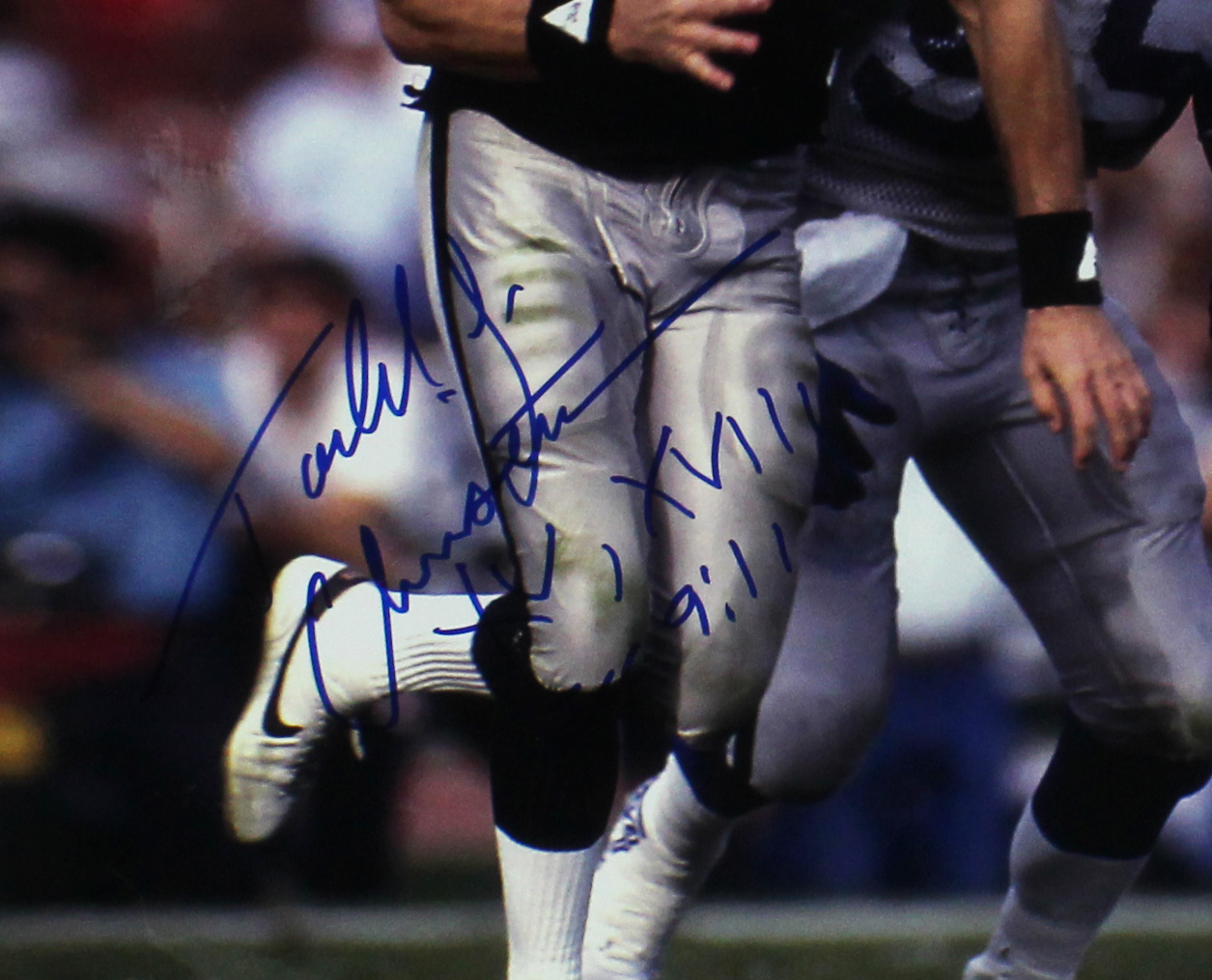 Todd Christensen Signed Las Vegas Raiders Unframed 16x20 Photo with "XV, XCII, ECC 9:11" Inscription - Image 2