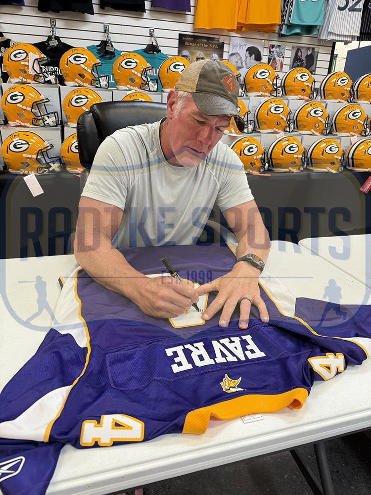 Brett Favre Signed Minnesota Vikings Reebok Purple NFL Jersey - Image 5