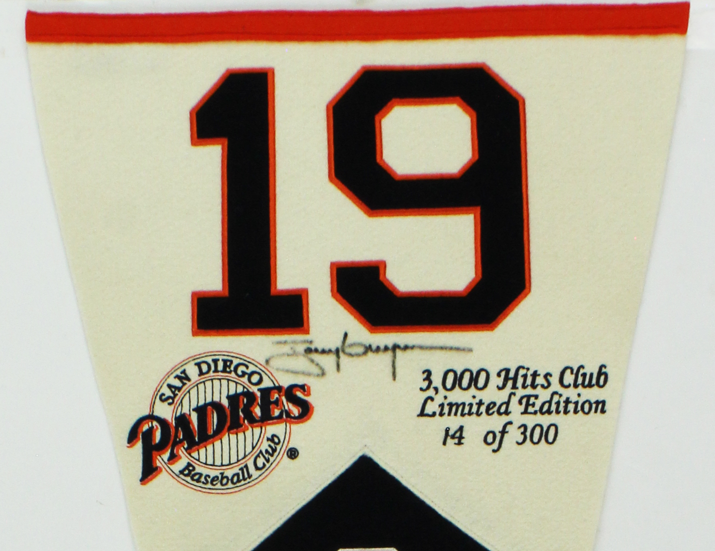 Tony Gwynn Signed San Diego Padres 3000 Hits Club LE 14 of 300 Pennant - Image 2