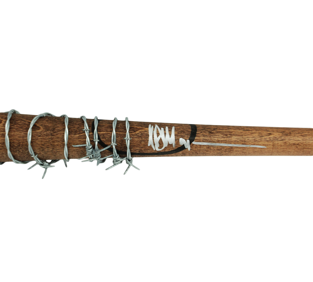 Jeffrey Dean Morgan Signed The Walking Dead Brown Lucille Barbed Wire Bat - Silver Ink - Image 2